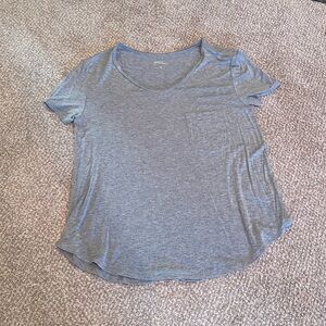 Grace and lace EUC perfect pocket tee size smalll